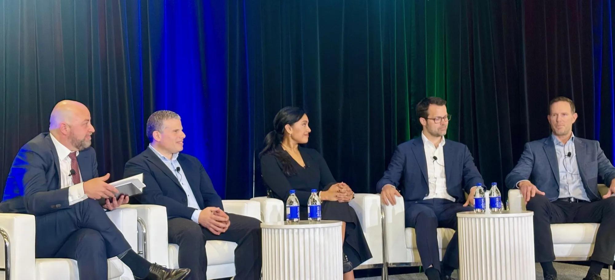 Giancarlo DiZazzo, chef, Financement de capital-investissement, BMO Entreprises, Canada, anime une discussion sur les tendances en matière de capital-investissement à l’occasion de la 23e conférence annuelle Capital Connection. 